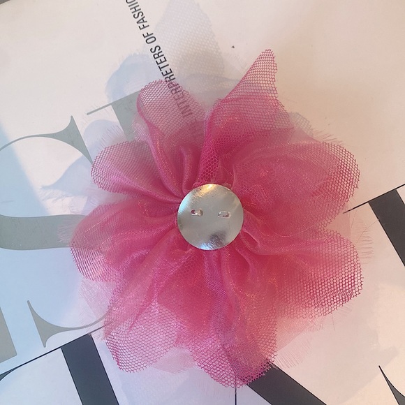 Large Oversized Pink Tulle Flower Appliqué Sex & The City - Picture 3 of 7